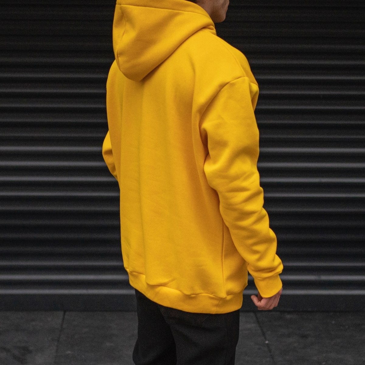 Men's Oversize Hoodie With Kangaroo Pocket In Yellow - 5