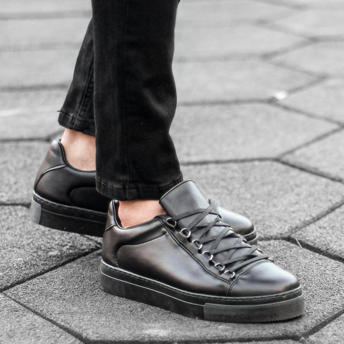 Herren Low Top Sneakers Outdoor Schuhe in schwarz - 1
