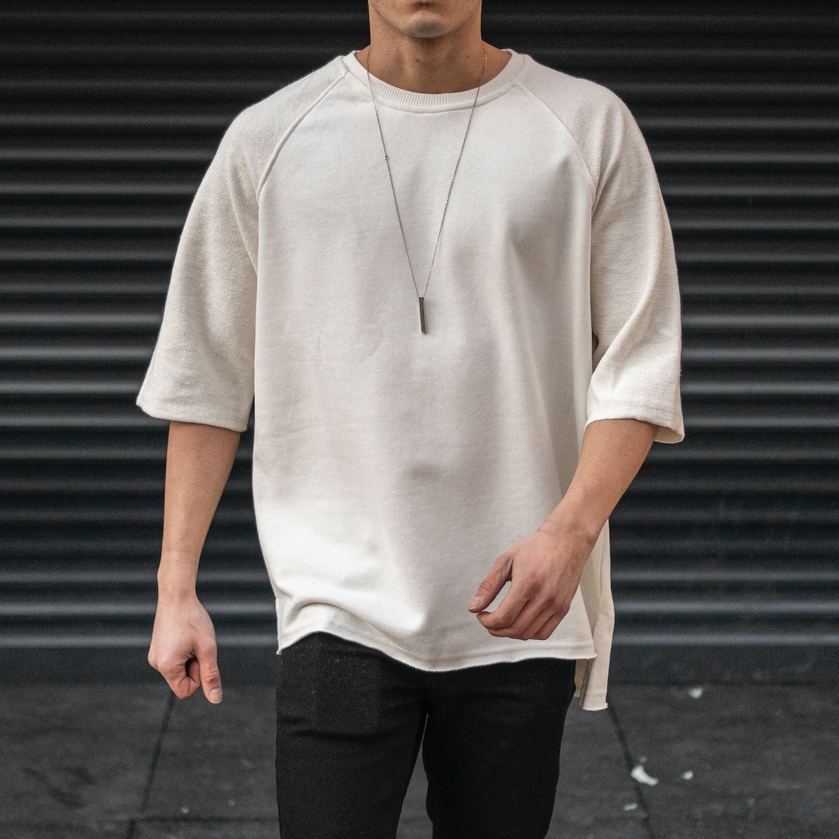 Men's Long Cut Slit T-Shirt With Textured Arm In White