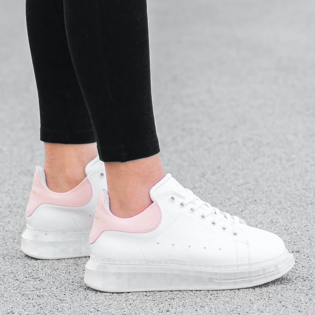 Women's O2 Transparent Hype Sole Sneakers In White-Pink - 2