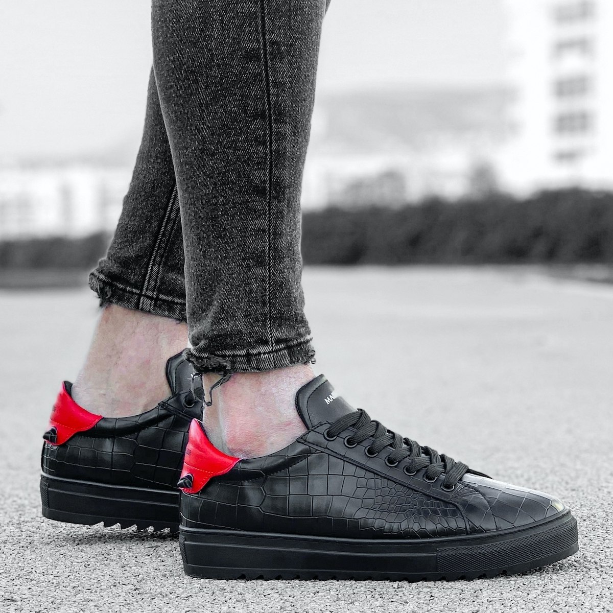 Herren Low Top Sneakers Schuhe mit Krokodilleder Optik in schwarz-rot | Martin Valen