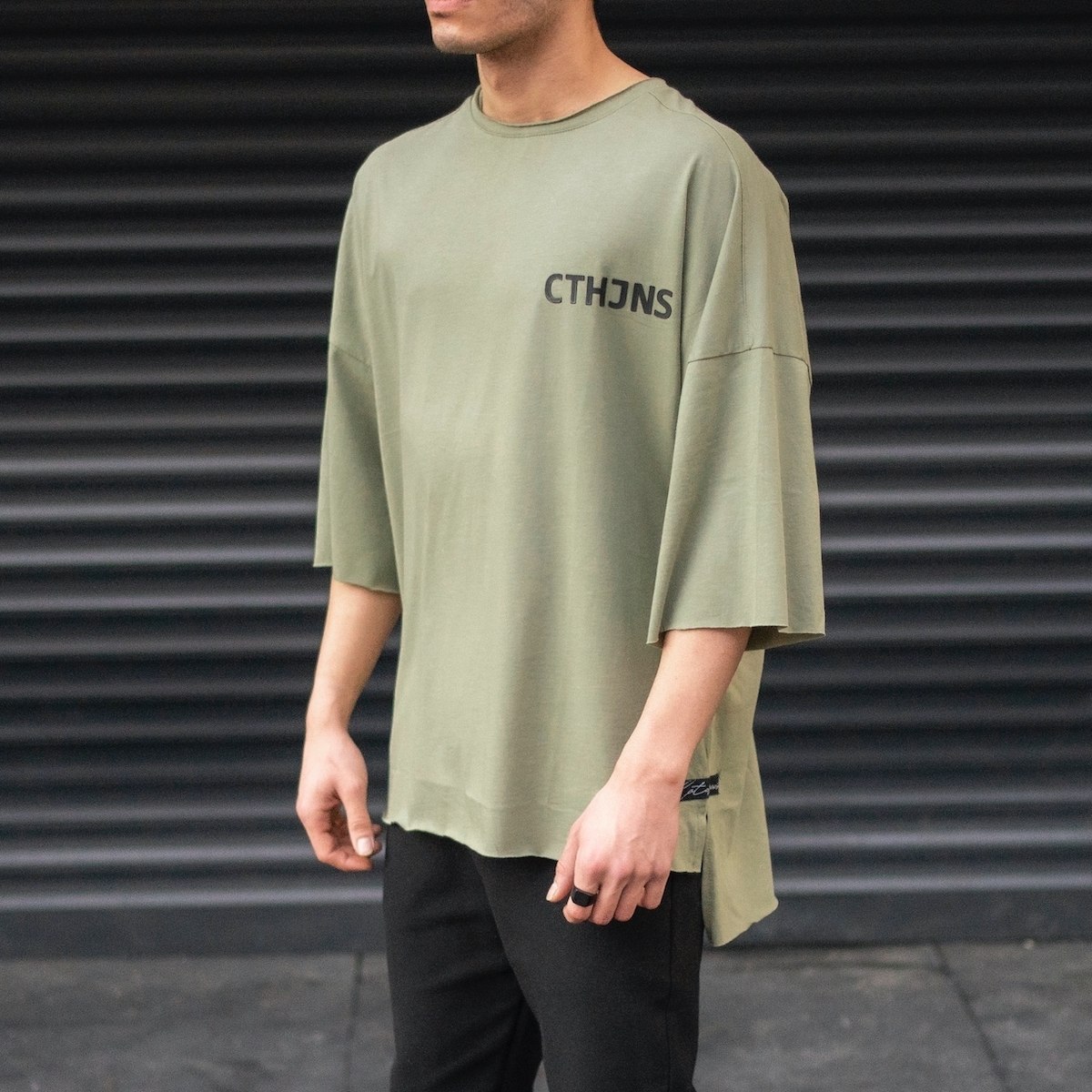 Men's Oversize T-Shirt Ripped Neck Text Printed Khaki