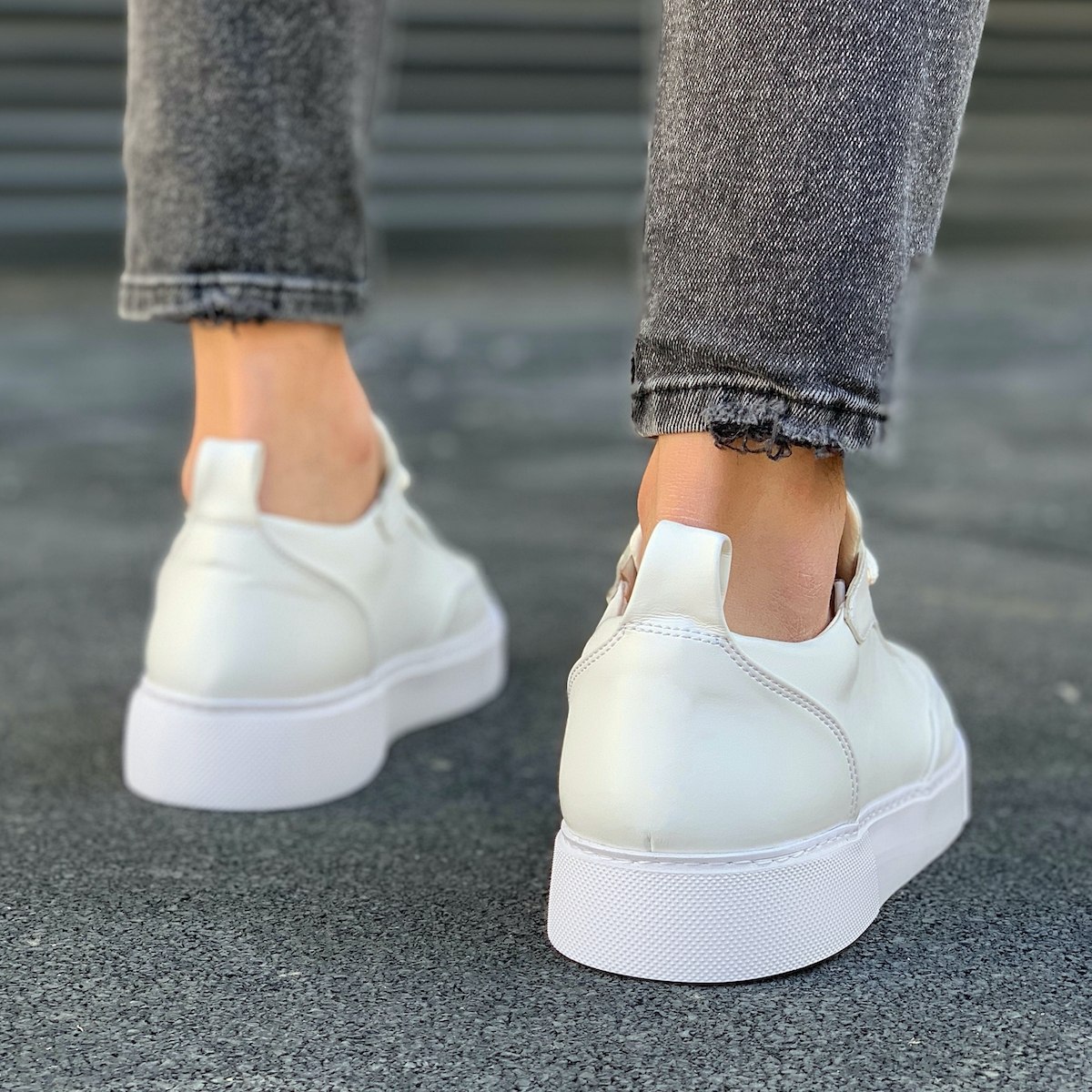 THICK SOLE SNEAKERS - White