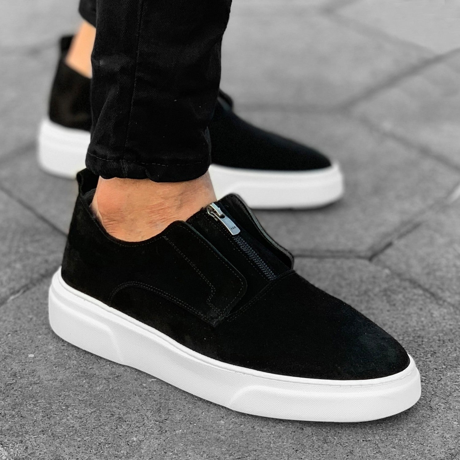 Tênis Masculino Designer de Couro Camurça Preto e Branco