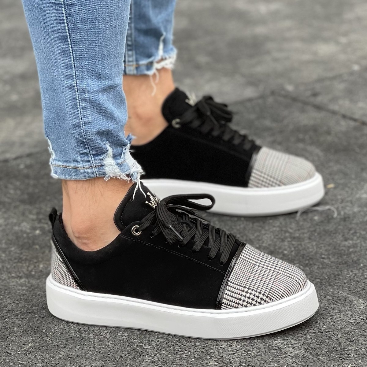 Men’s Chunky Sneakers Plaid Designer Shoes Black