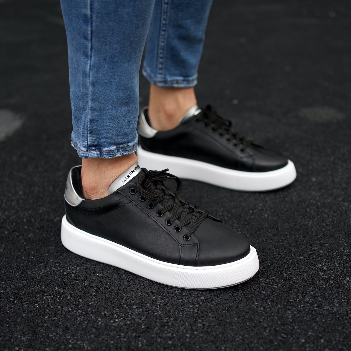 Legitimationsoplysninger Manchuriet Indtil Men's Casual Sneakers Iconic Black-Grey