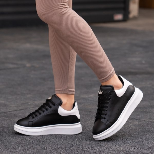 Woman Hype Sole Gold Crowned Black Sneakers In Partial White - 4
