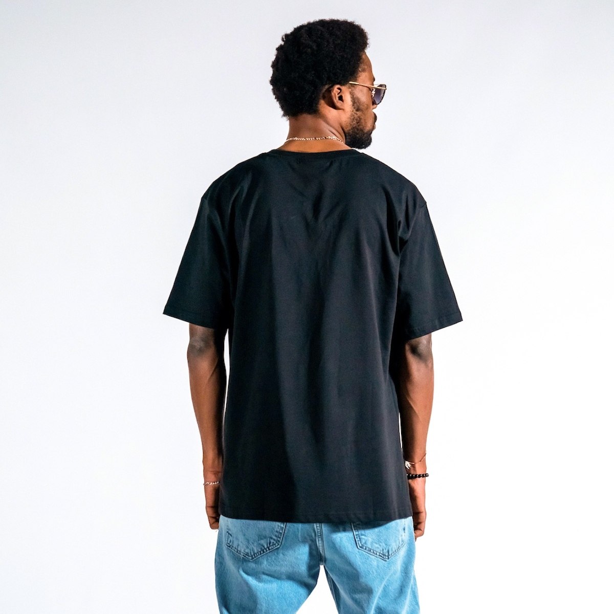 T-shirt Nera Stampata Oversize da Uomo | Martin Valen