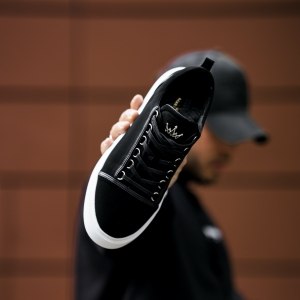 Men's Casual Sneakers Crowned Black - 7