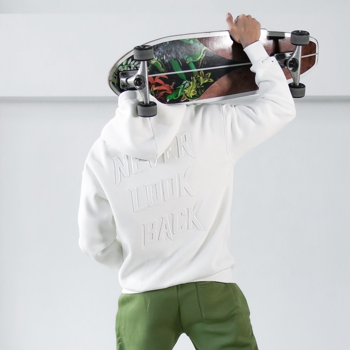 Hoodie Oversize Bianca da Uomo con Dettaglio in Rilievo 3D | Martin Valen
