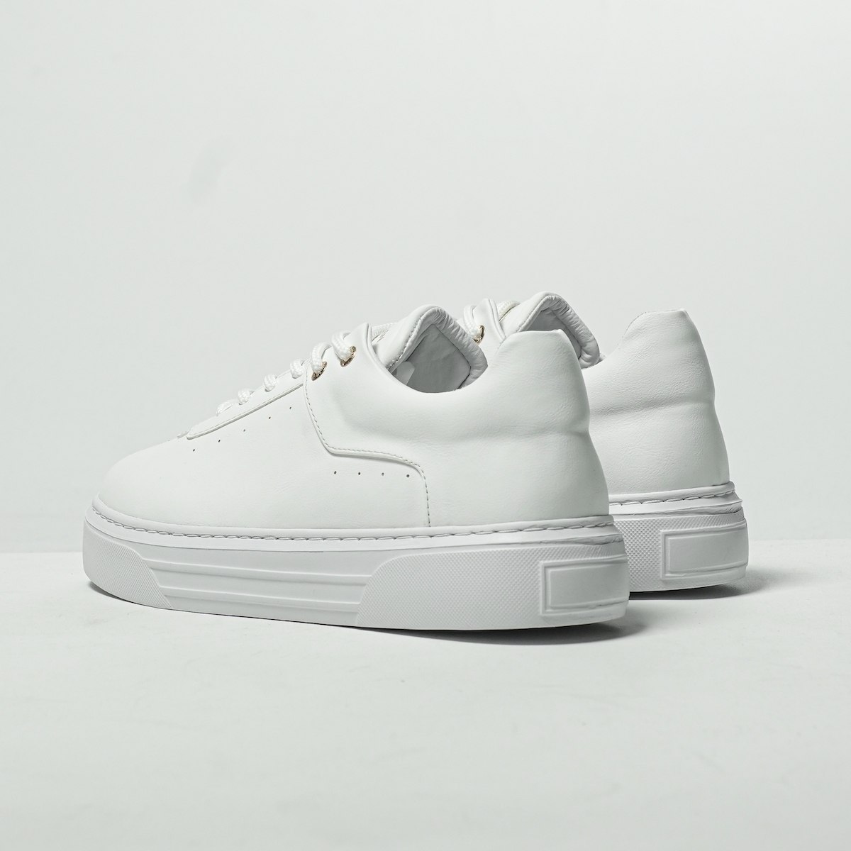 Tênis Casual Masculino Sapatos Respiráveis Brancos | Martin Valen