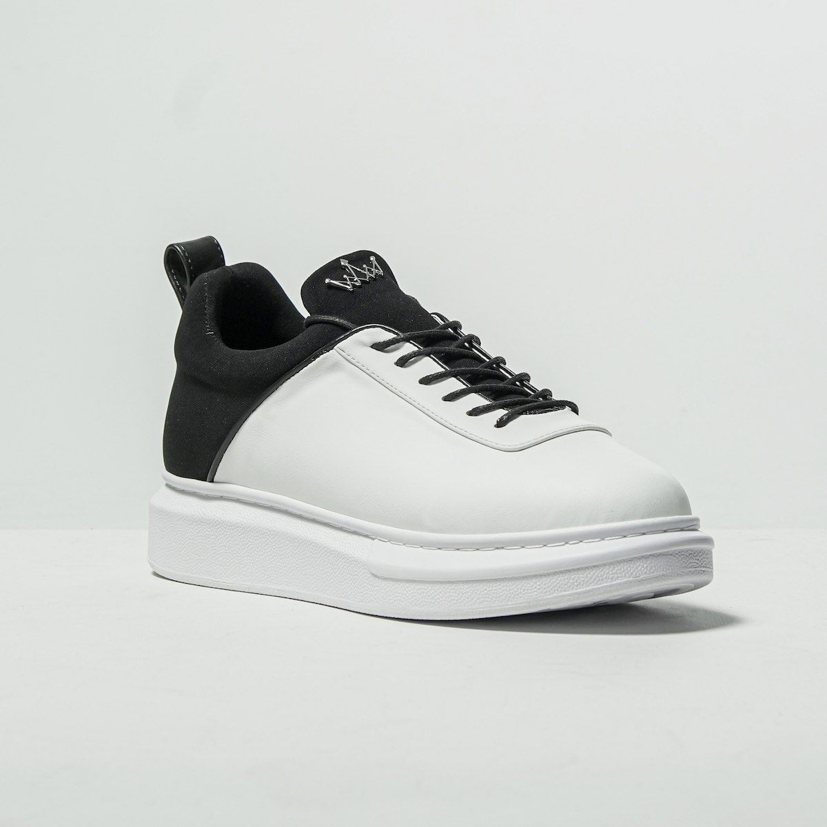 Men's Chunky Sneakers Crown Scuba Soft Designer Shoes White | Martin Valen