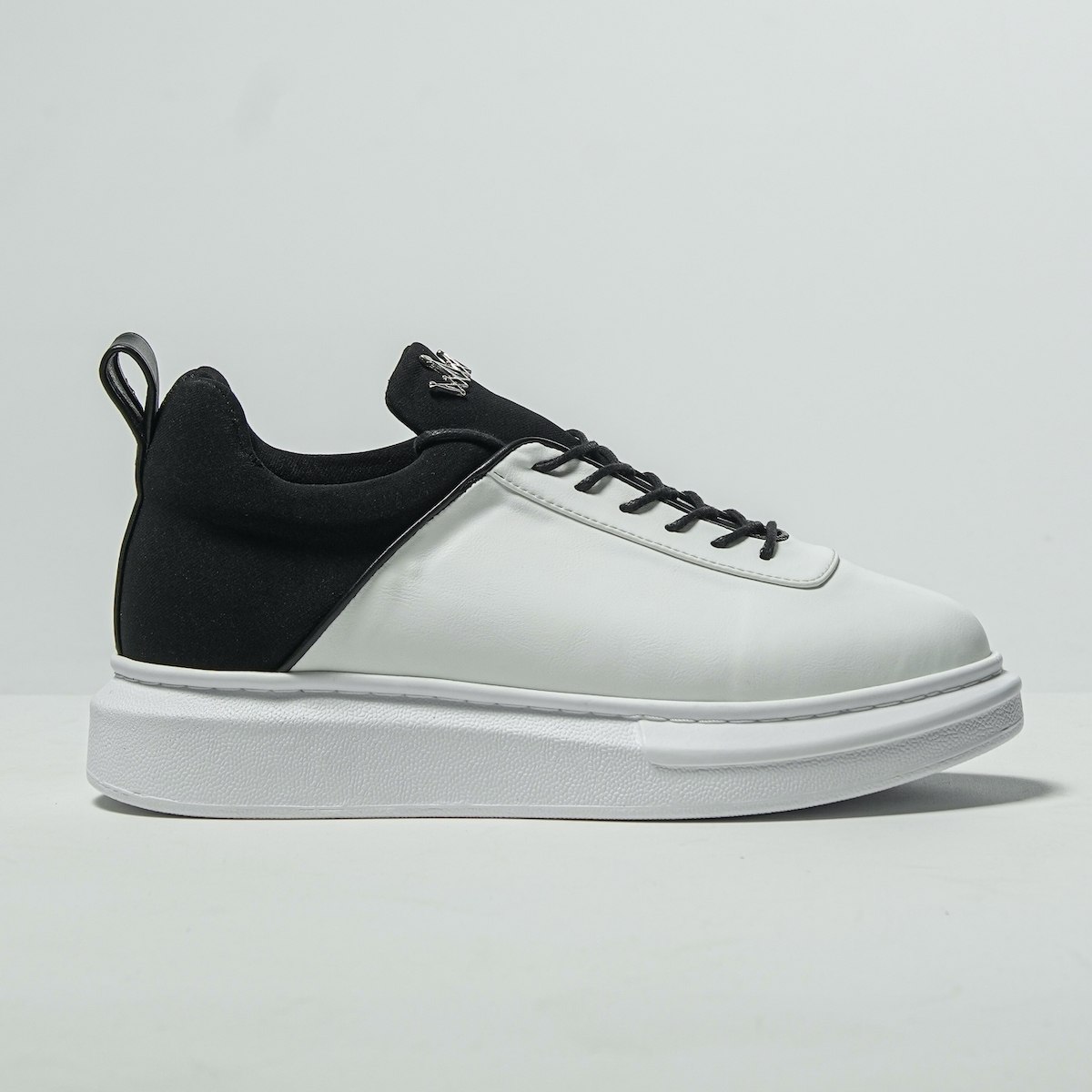 Men's Chunky Sneakers Crown Scuba Soft Designer Shoes White - 1