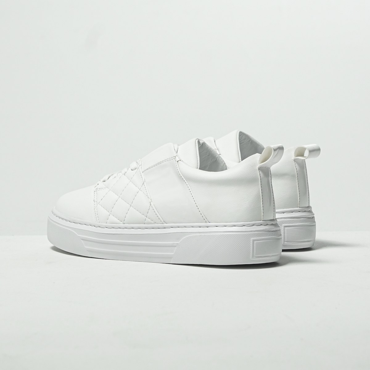 Men's Low Top Sneakers Designer White Signature Shoes White | Martin Valen