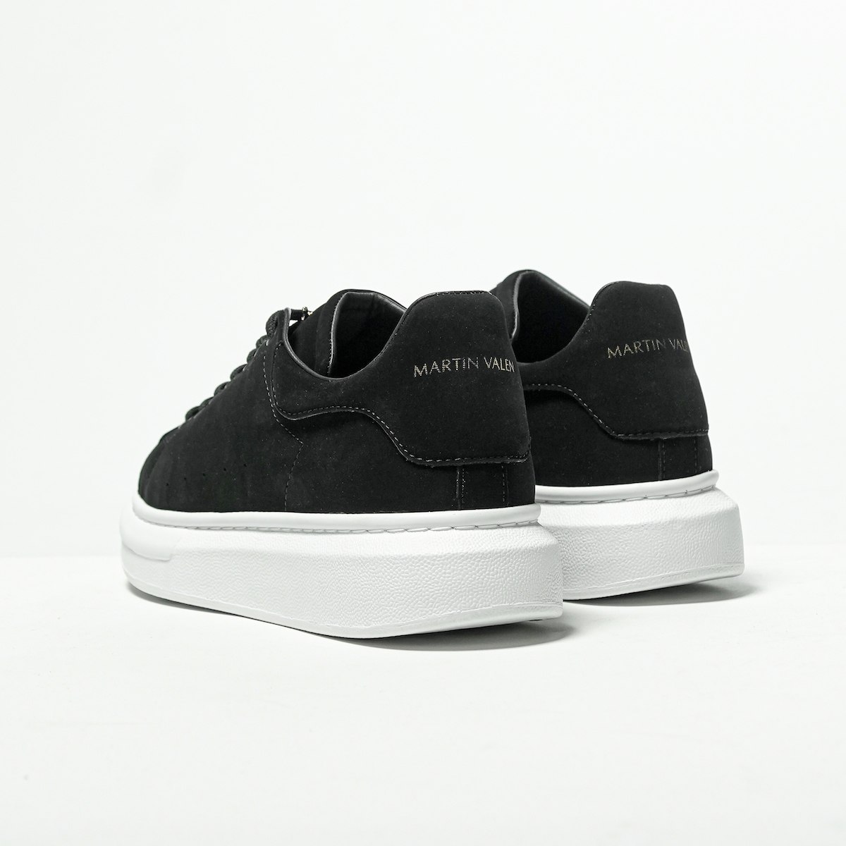Men’s Chunky Suede Sneakers in Black and White with Crown | Martin Valen