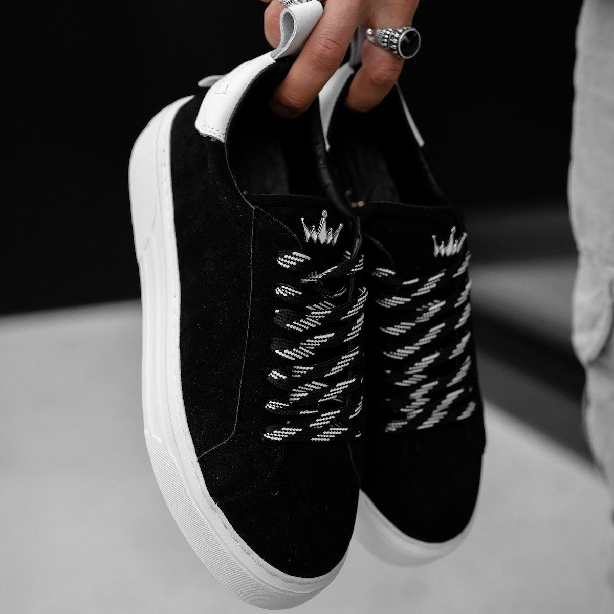 Bobe Suede Belted New Sneakers Black White - 1