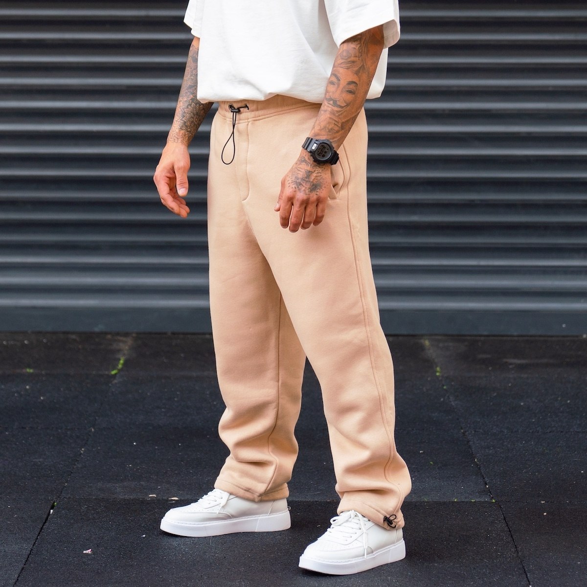 Beige Pants with White Shoes Outfits For Men (500+ ideas & outfits)