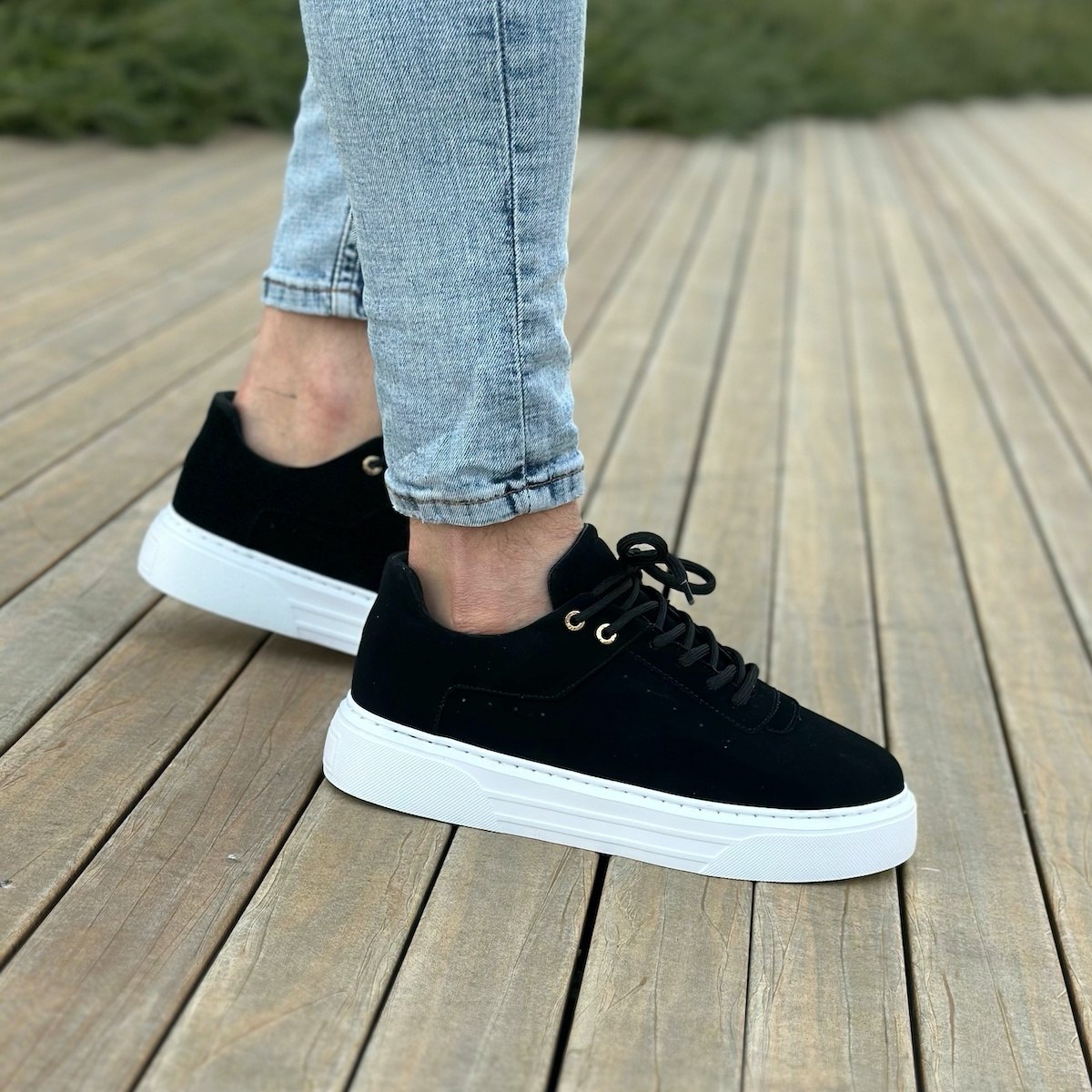 Aggregate more than 130 black casual sneakers womens super hot