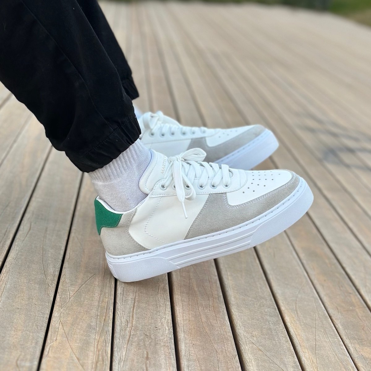 Moix Comfort Sports Trainers in White and Green | Martin Valen