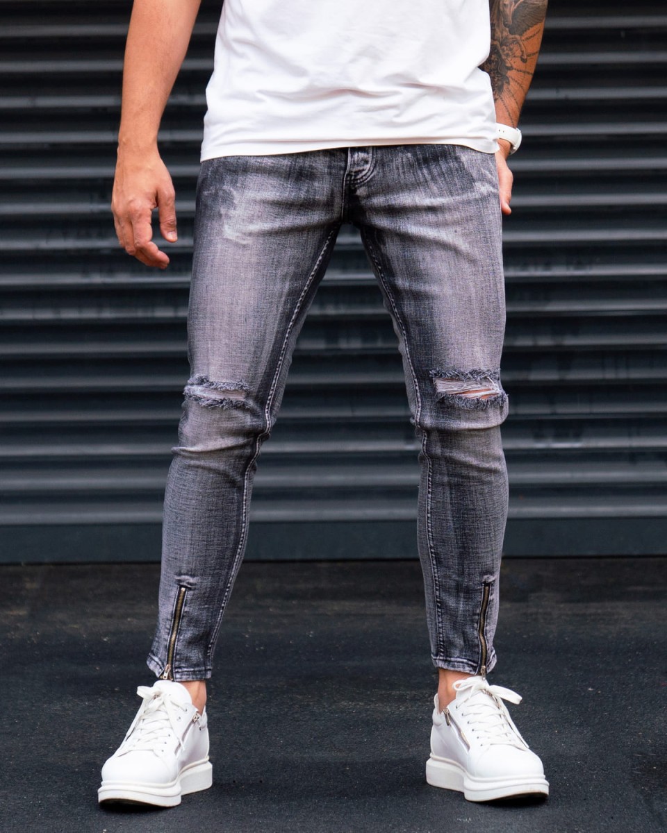 Slim Fit Jeans in Gewaschenem Schwarz mit Reißverschlussbündchen - Schwarz