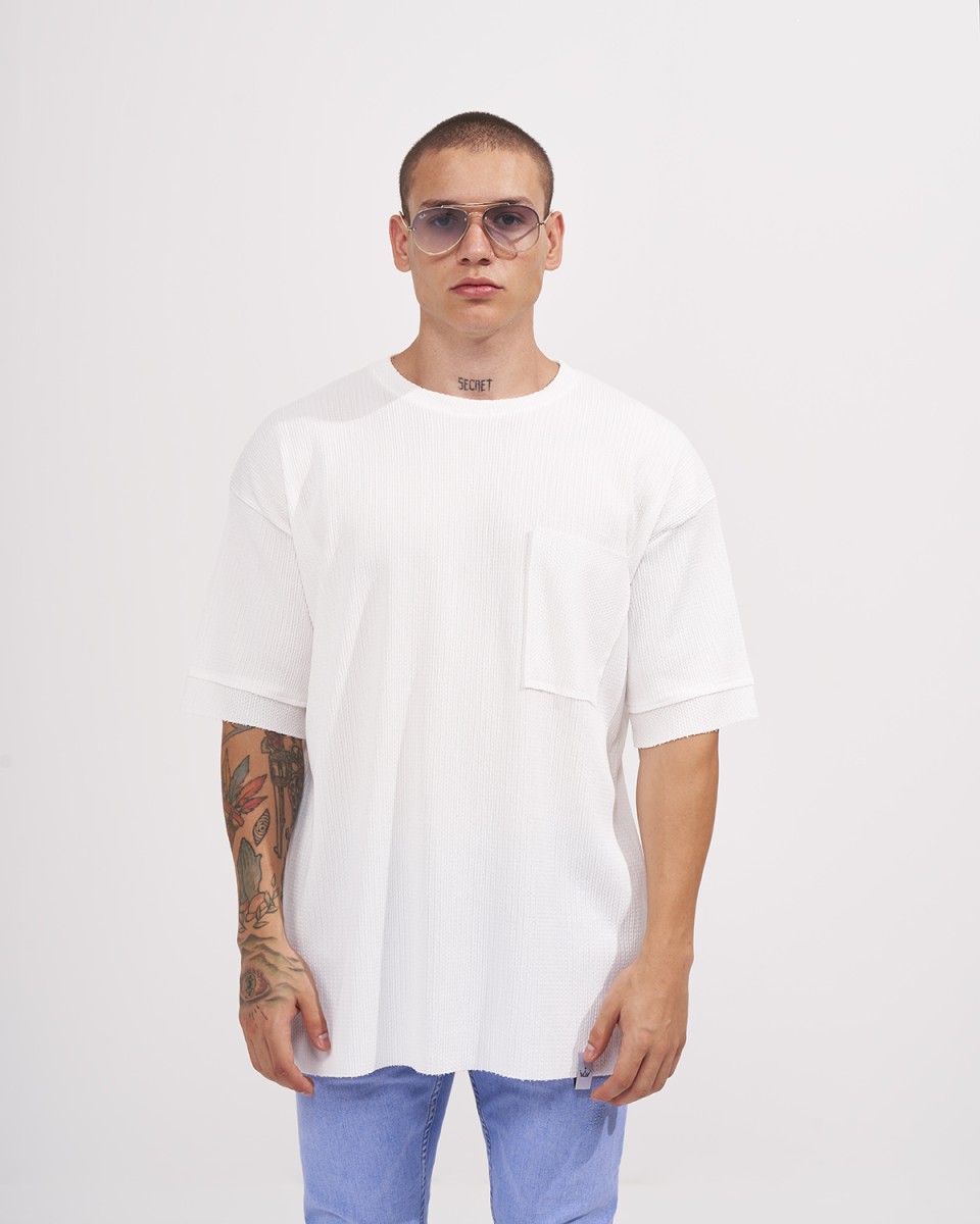 T-shirt Oversize pour Homme en Motif Gaufre avec Détail de Poche en Blanc