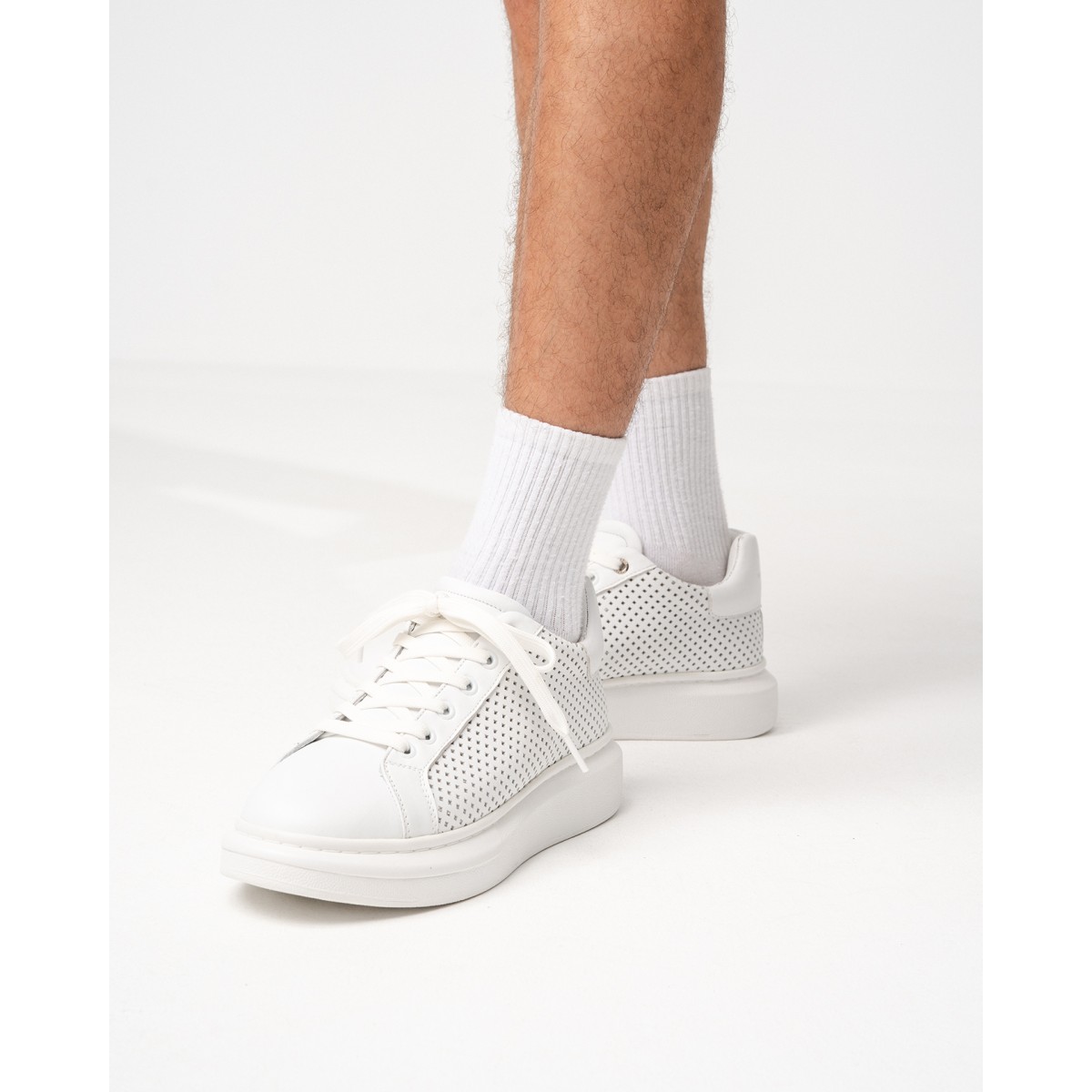 Мужские дизайнерские кроссовки из дышащей сетки белого | Martin Valen