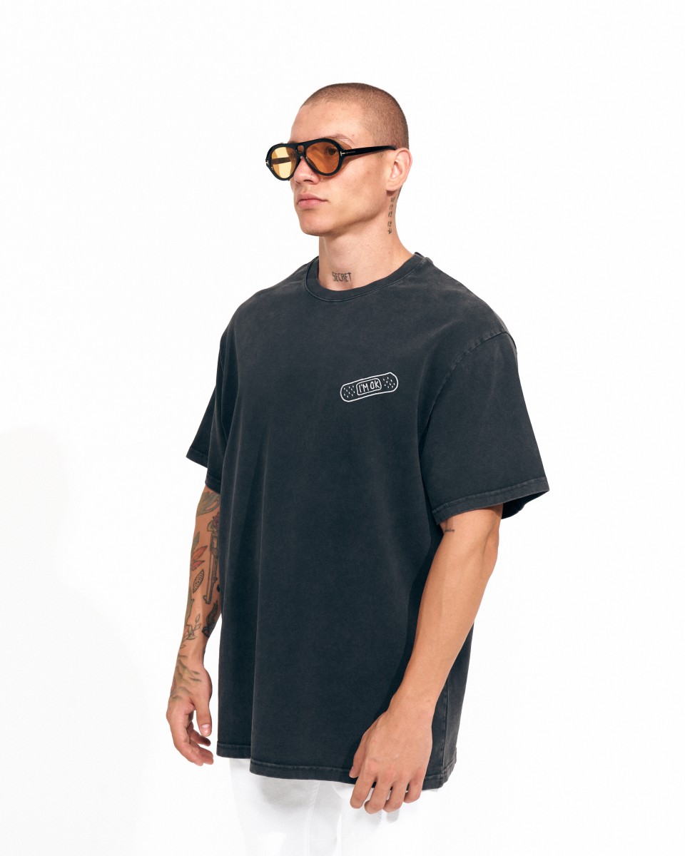 ‘’OK’’ Camiseta Vintage Bordada Oversize para Hombre en Negro | Martin Valen