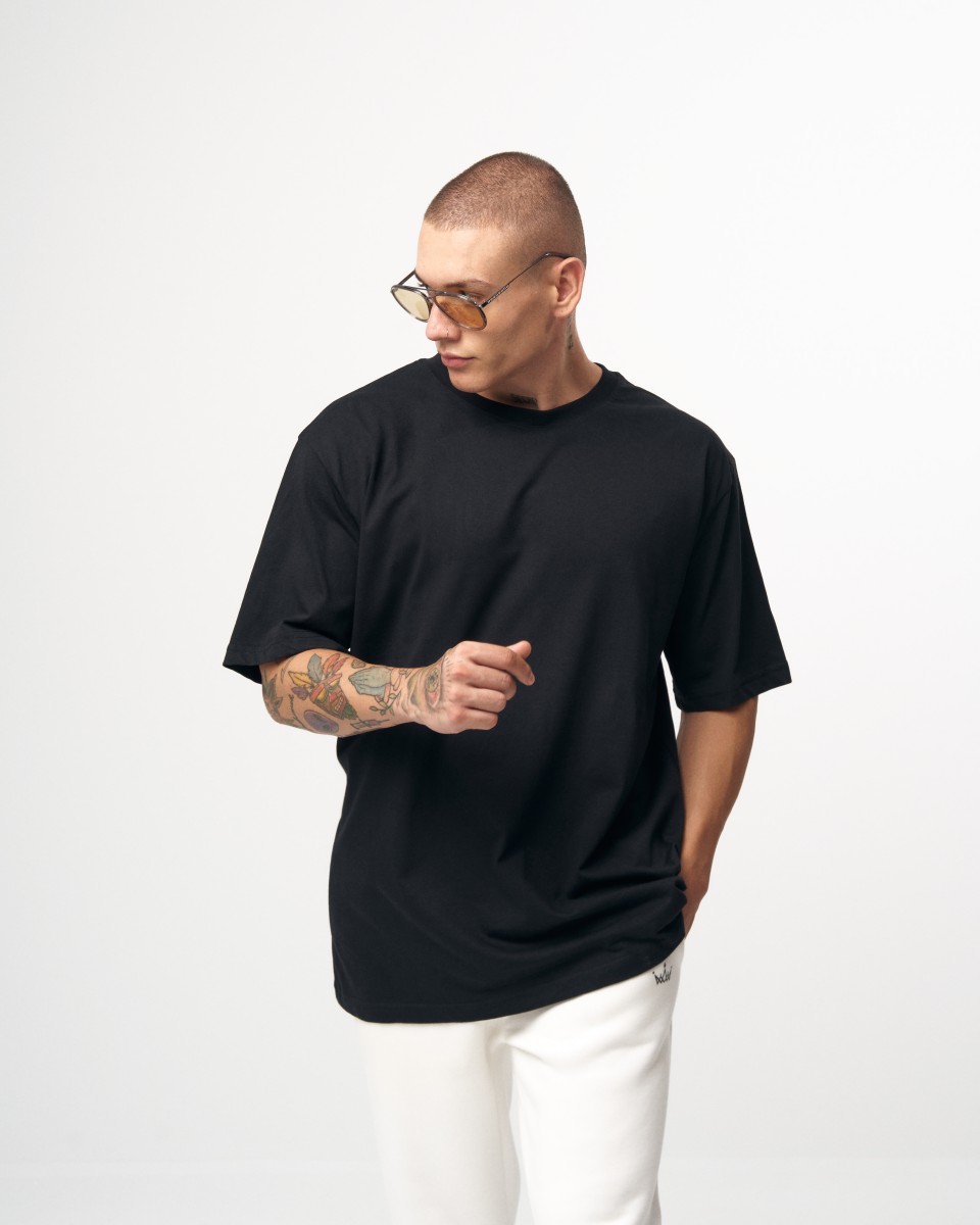 'Modernity' T-Shirt Nera in Rilievo Oversize da Uomo | Martin Valen