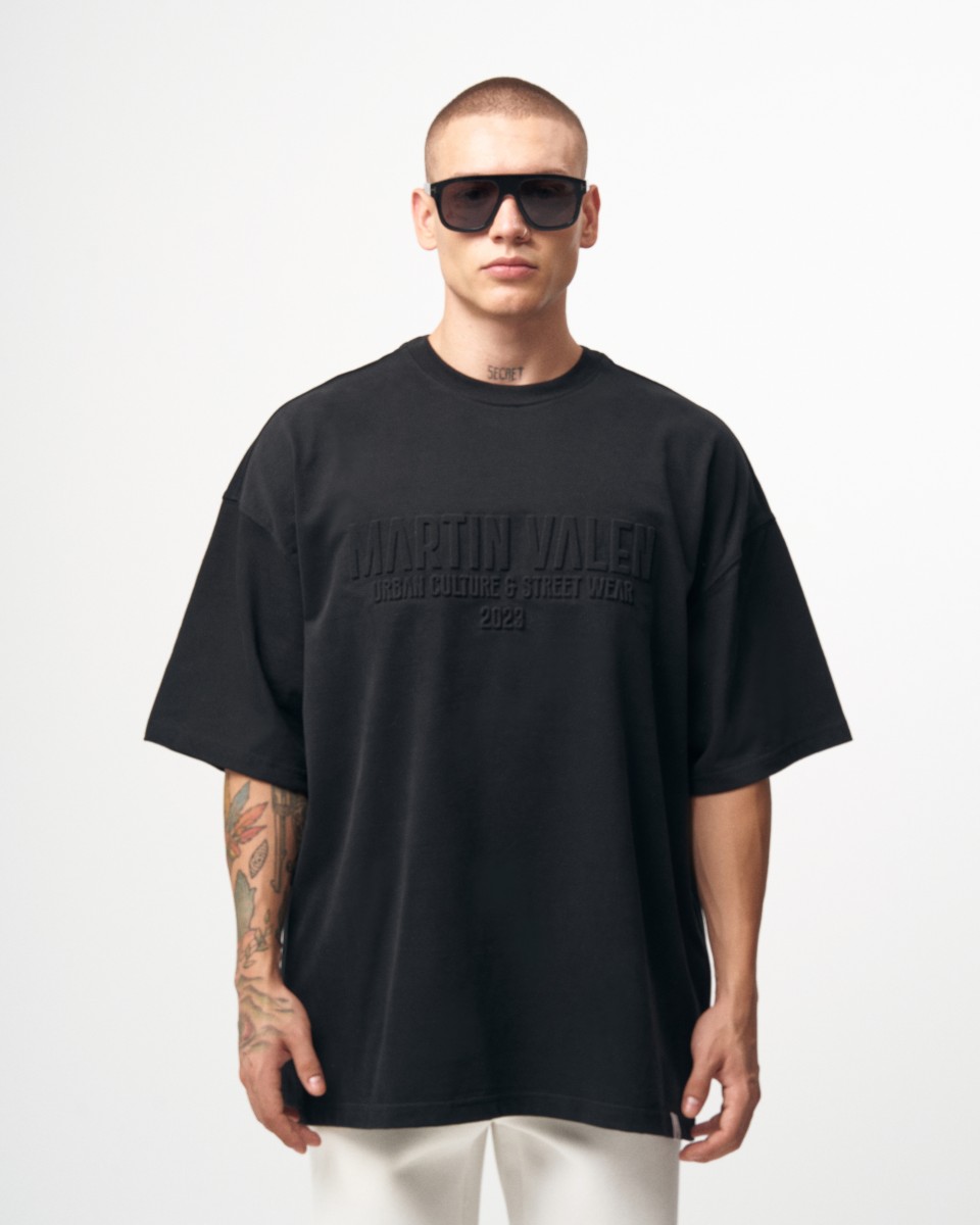 Martin Valen Camiseta Oversize Negra Básica en Relieve para Hombres - Negro