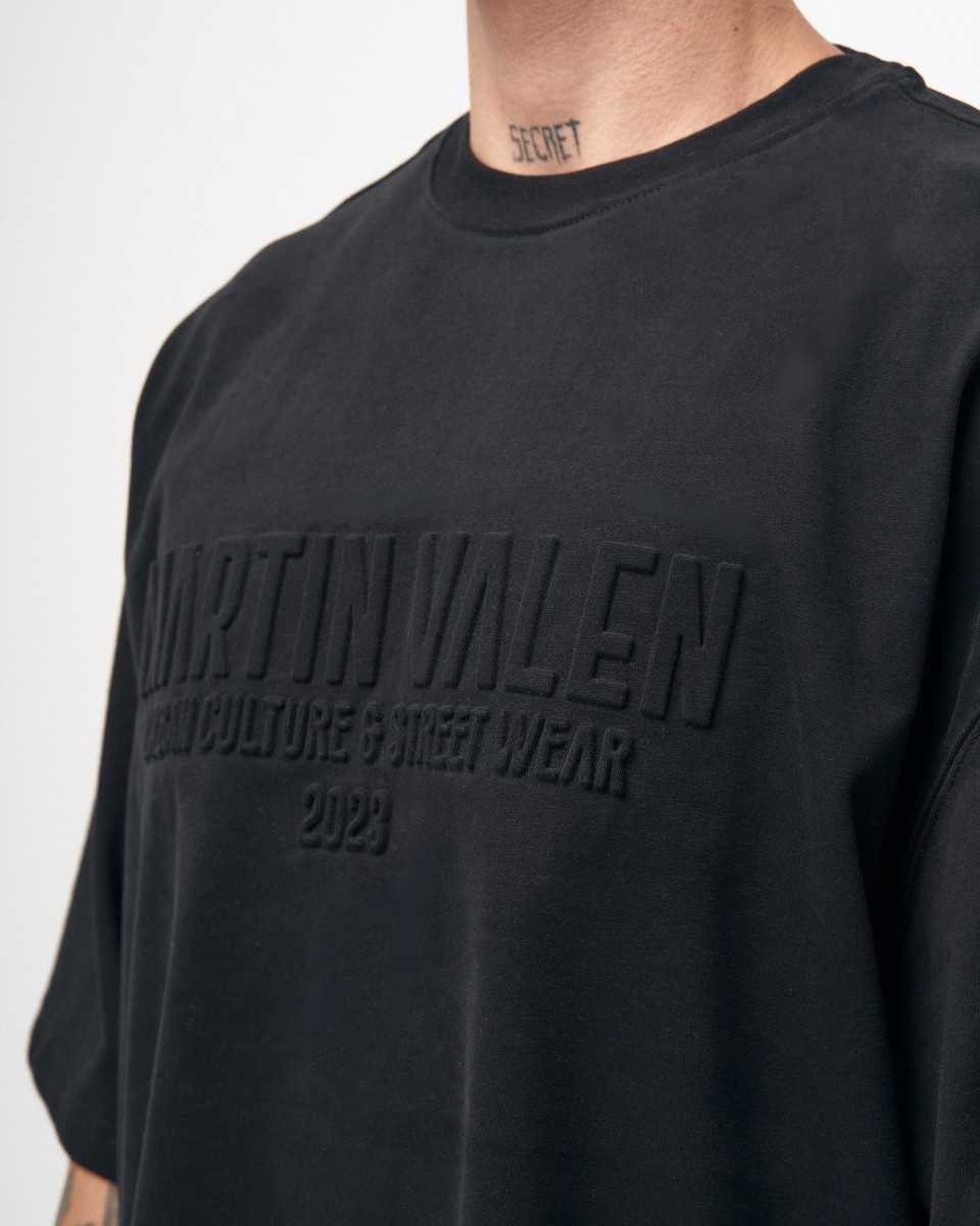 Martin Valen Camiseta Oversize Negra Básica en Relieve para Hombres | Martin Valen