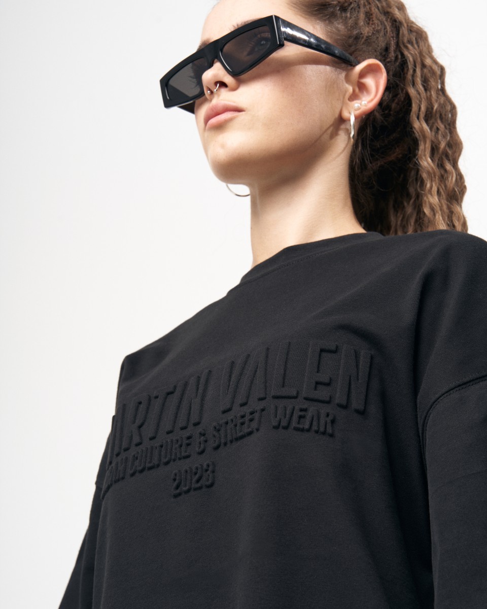 MV Damen Oversize Geprägtes Druckdetail Schwarzes T-Shirt | Martin Valen