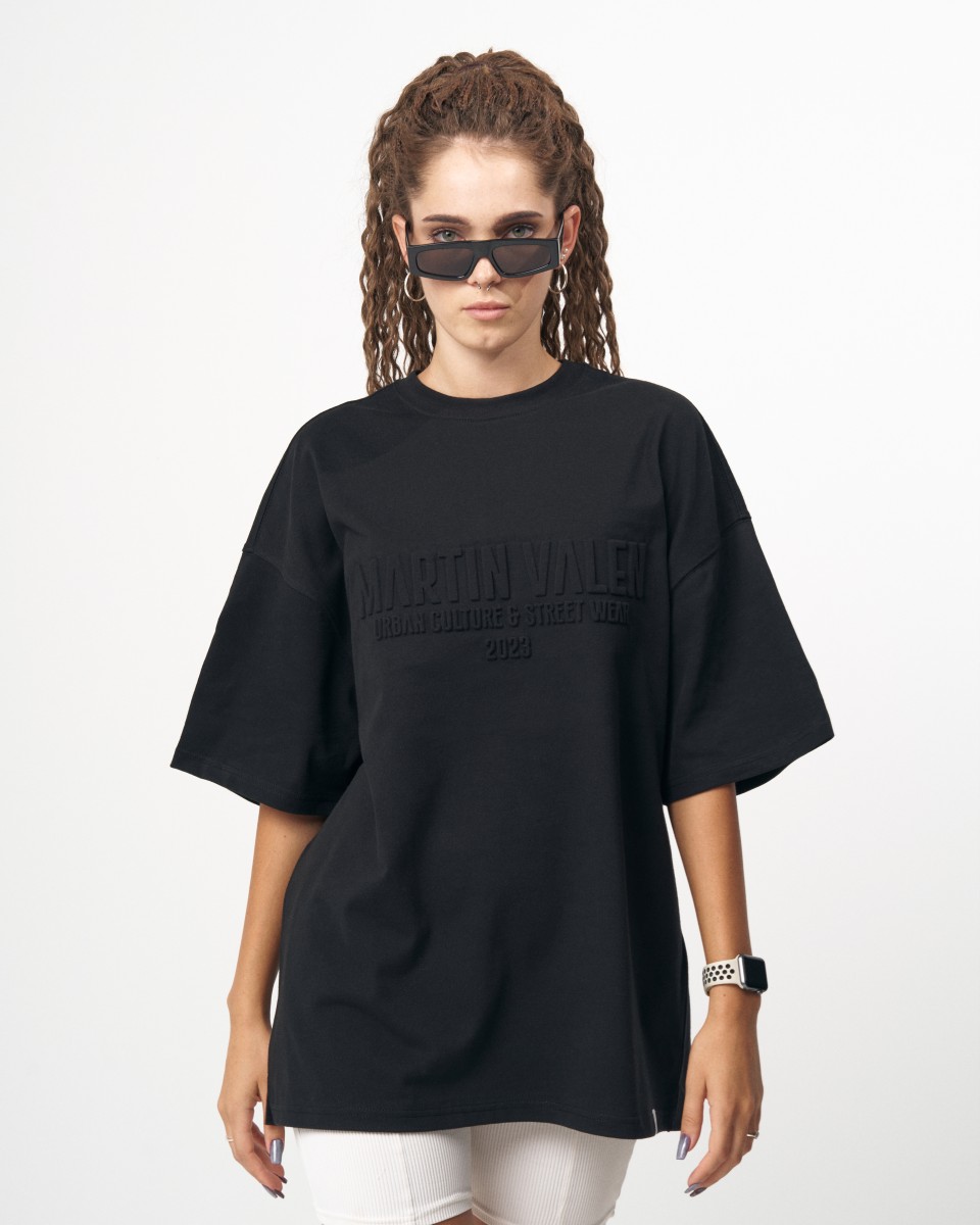 MV Women’s Oversized Embossed Print Detail Black T-shirt | Martin Valen