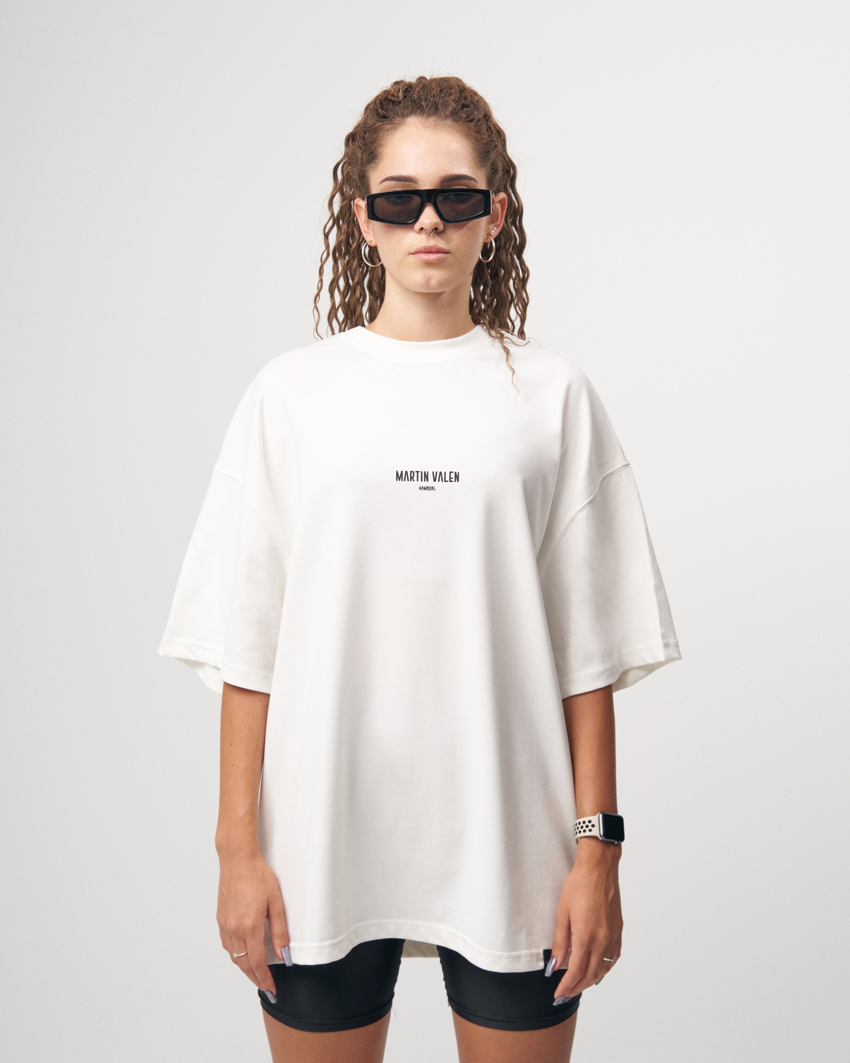 "Slogan" Dames Oversized Designer Print Detail T-shirt | Martin Valen