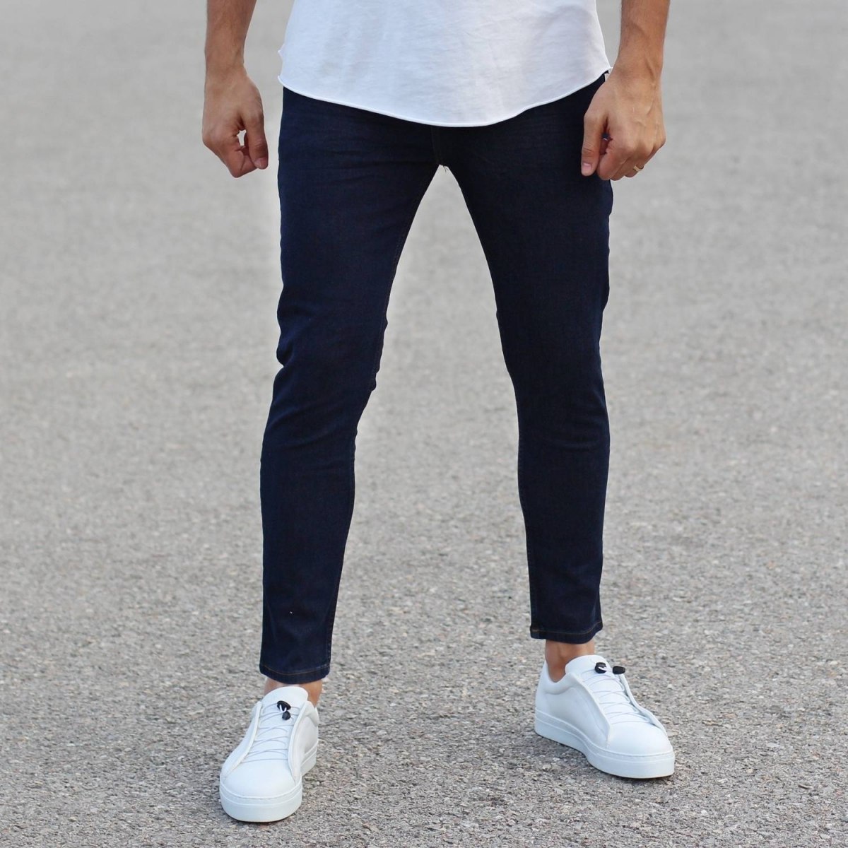 Classic Plain Slim-Fit Jeans in Dark Blue