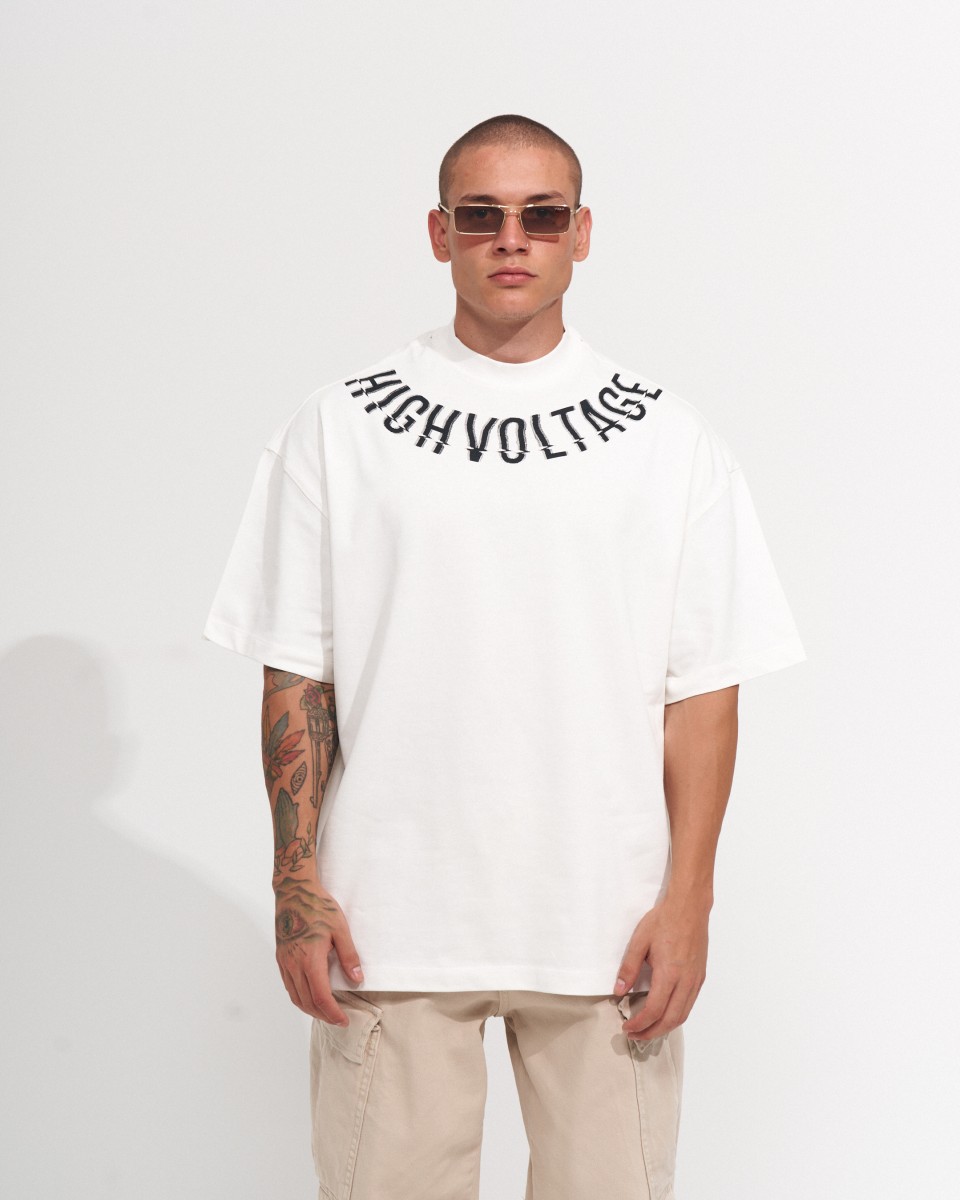 T-shirt pesante bianca serigrafata con colletto oversize da uomo
