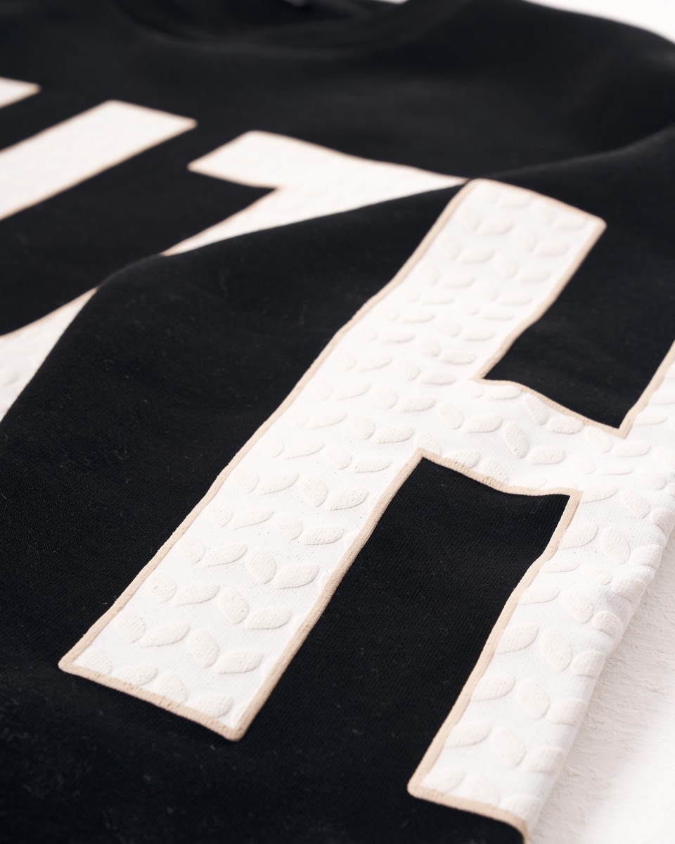Men's Oversized Embroidery Detail Black Sweatshirt | Martin Valen