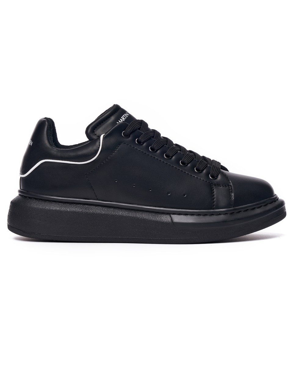 Black Chunky Sneakers With White Line - Black