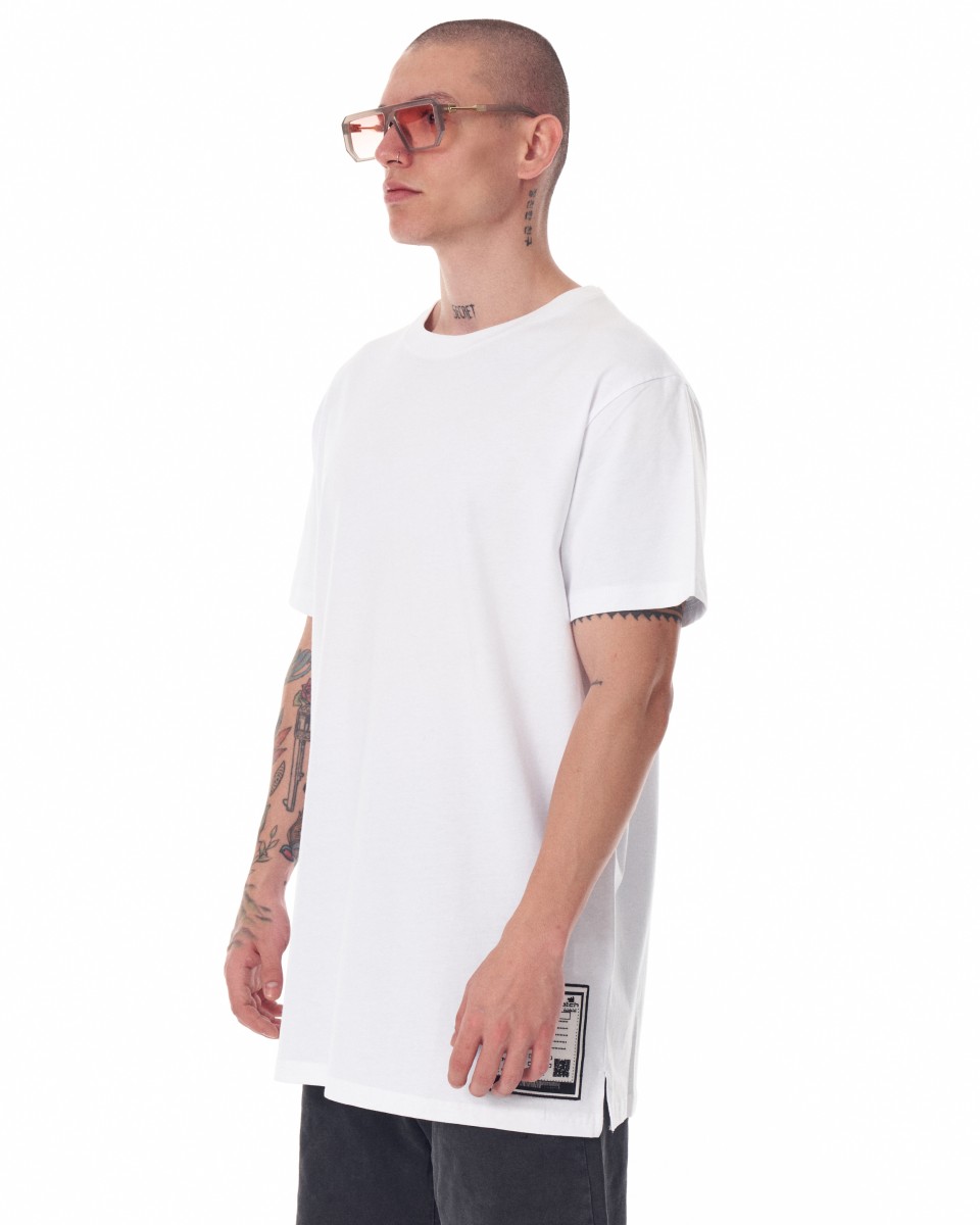 Busted Oversized T-shirt in White | Martin Valen