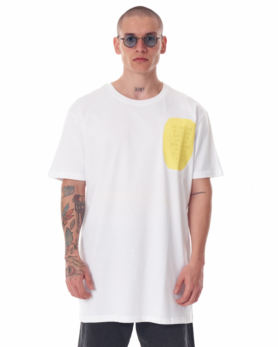 T-shirt bianca oversize stampata con testo giallo da uomo - Bianco