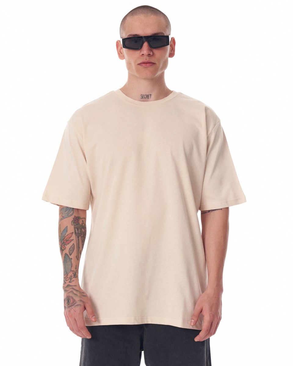Camiseta masculina bege com estampa nas costas em relevo - Bege