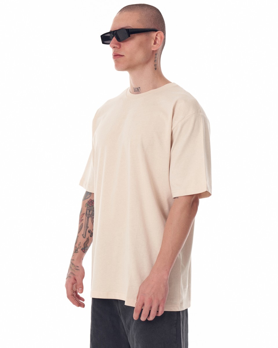 Camiseta masculina bege com estampa nas costas em relevo | Martin Valen