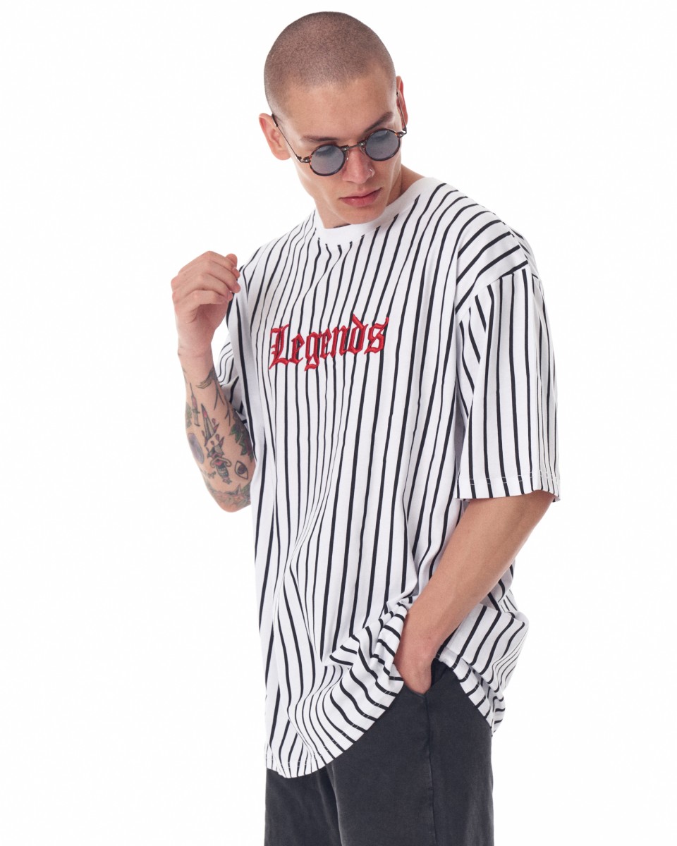 Camiseta blanca extragrande bordada con apliques y detalle de línea para hombre | Martin Valen