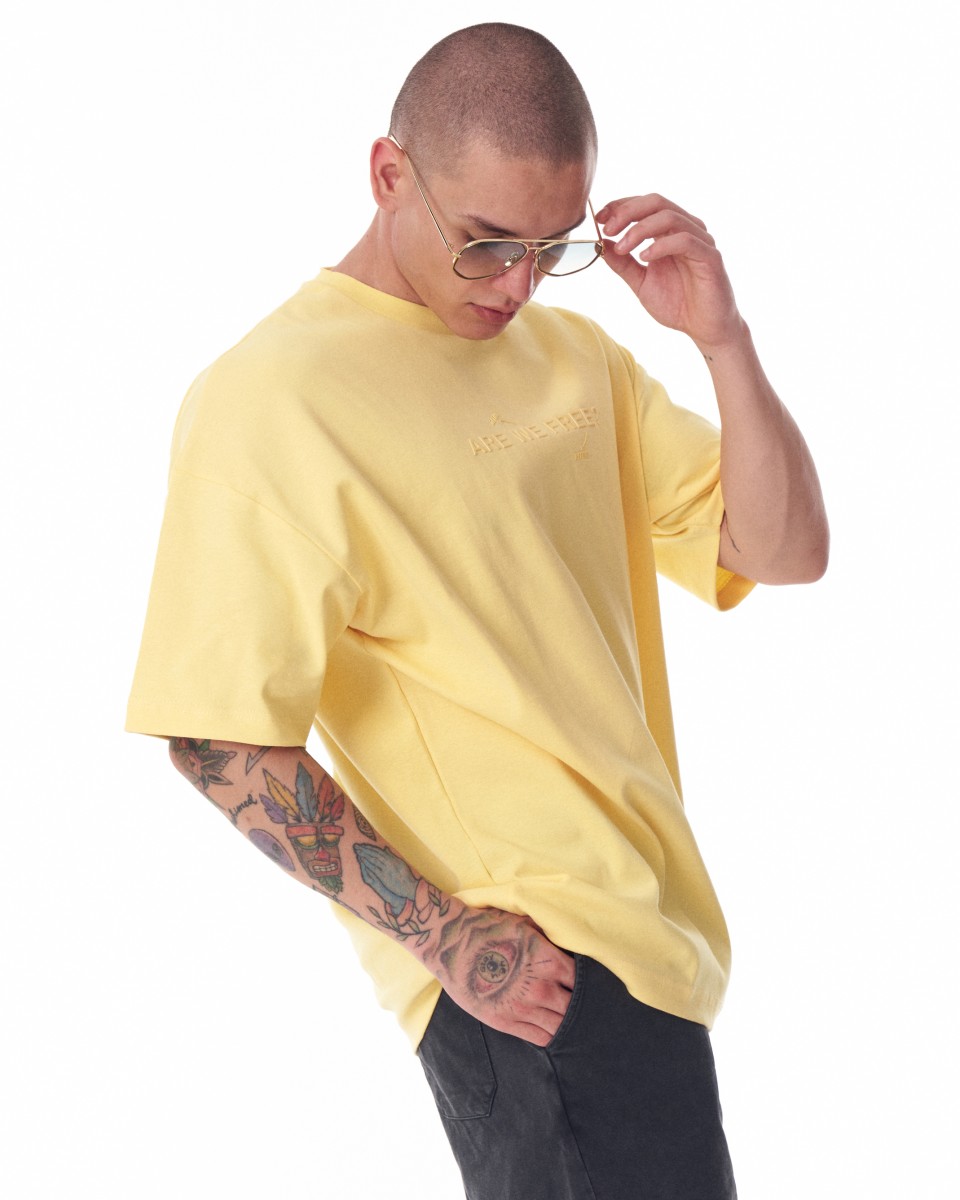 "Libertad" Camiseta Oversize para Hombres en Tela Gruesa Amarilla Estampada | Martin Valen
