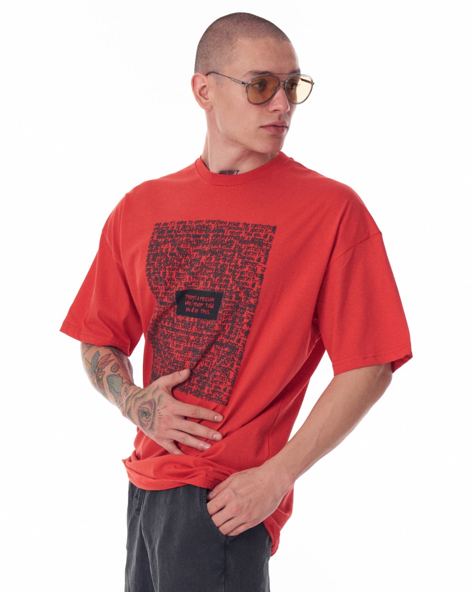 T-shirt rossa oversize stampata sul davanti da uomo | Martin Valen