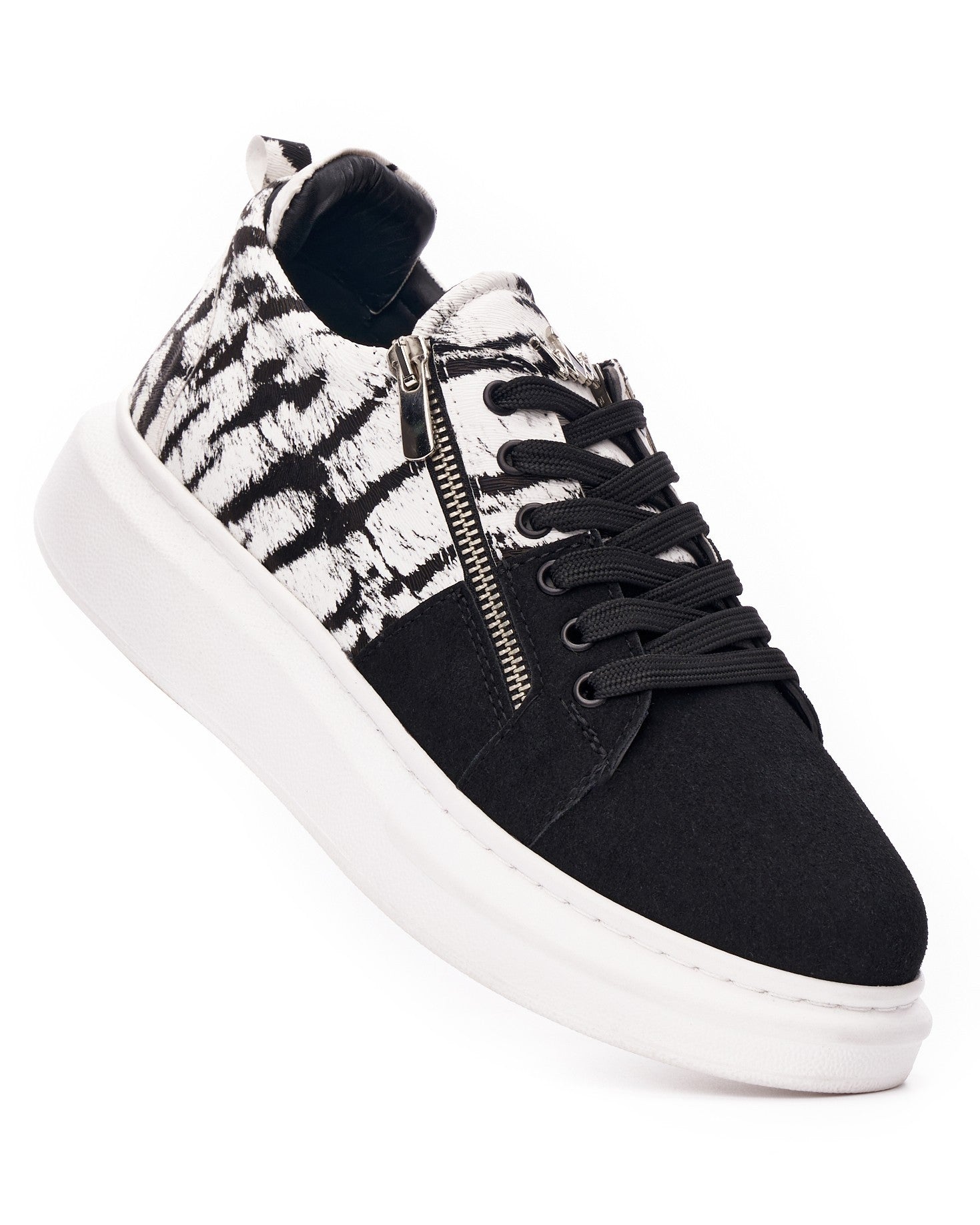 Sneakers con Motivo Zebra e Cerniera