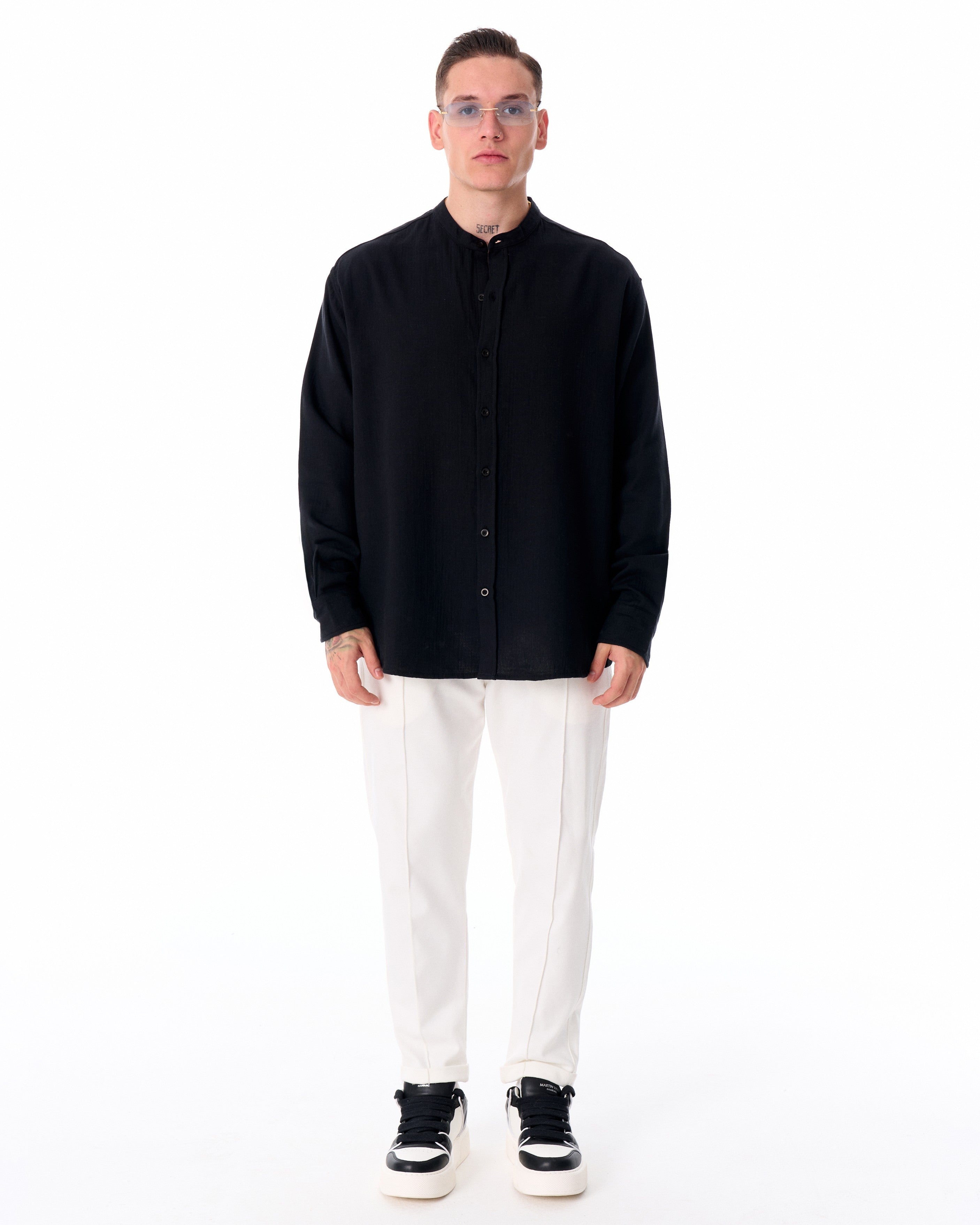 Idea de conjunto negro para hombre