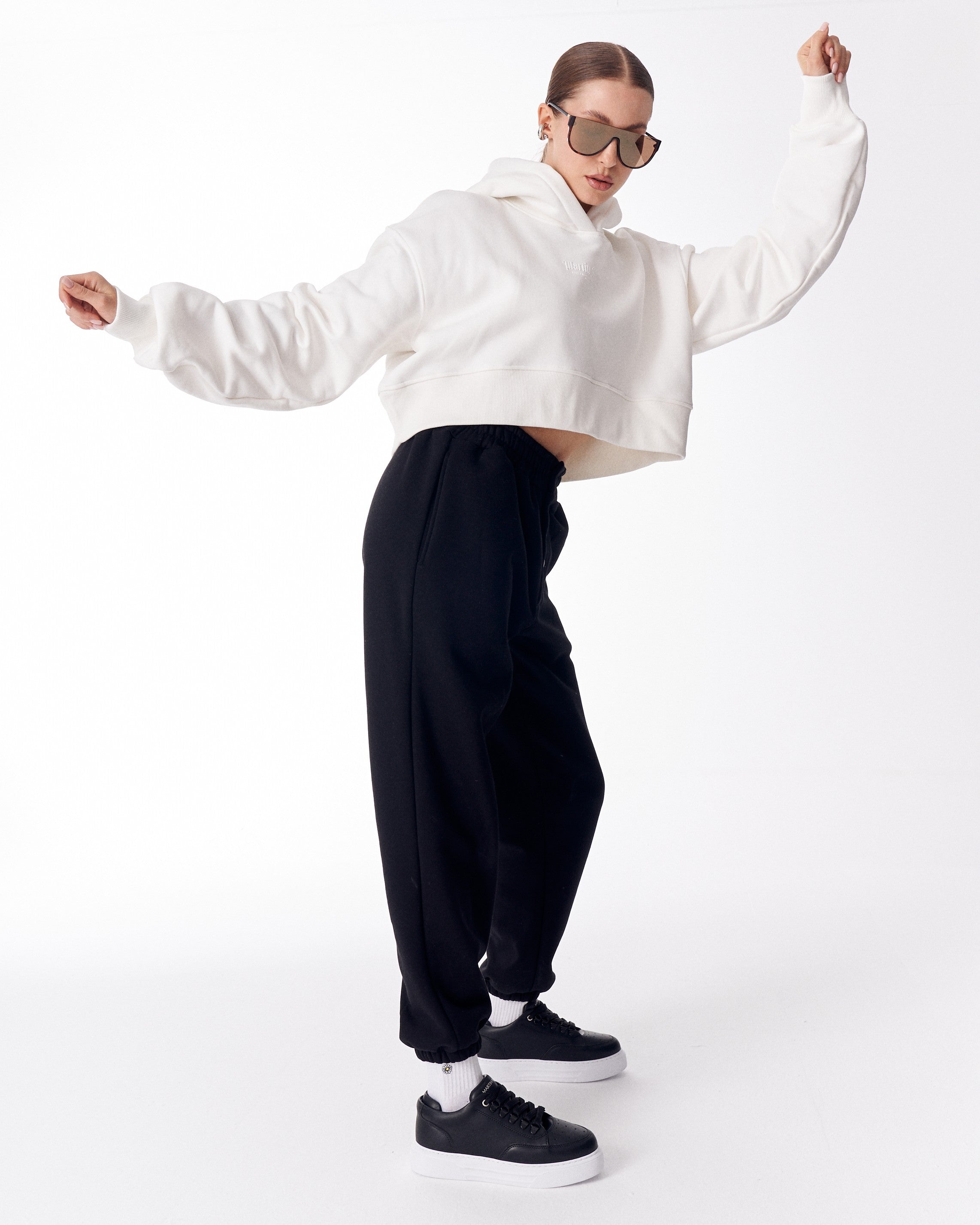Damen Oversized Crop-Hoodie in Weiß | MV