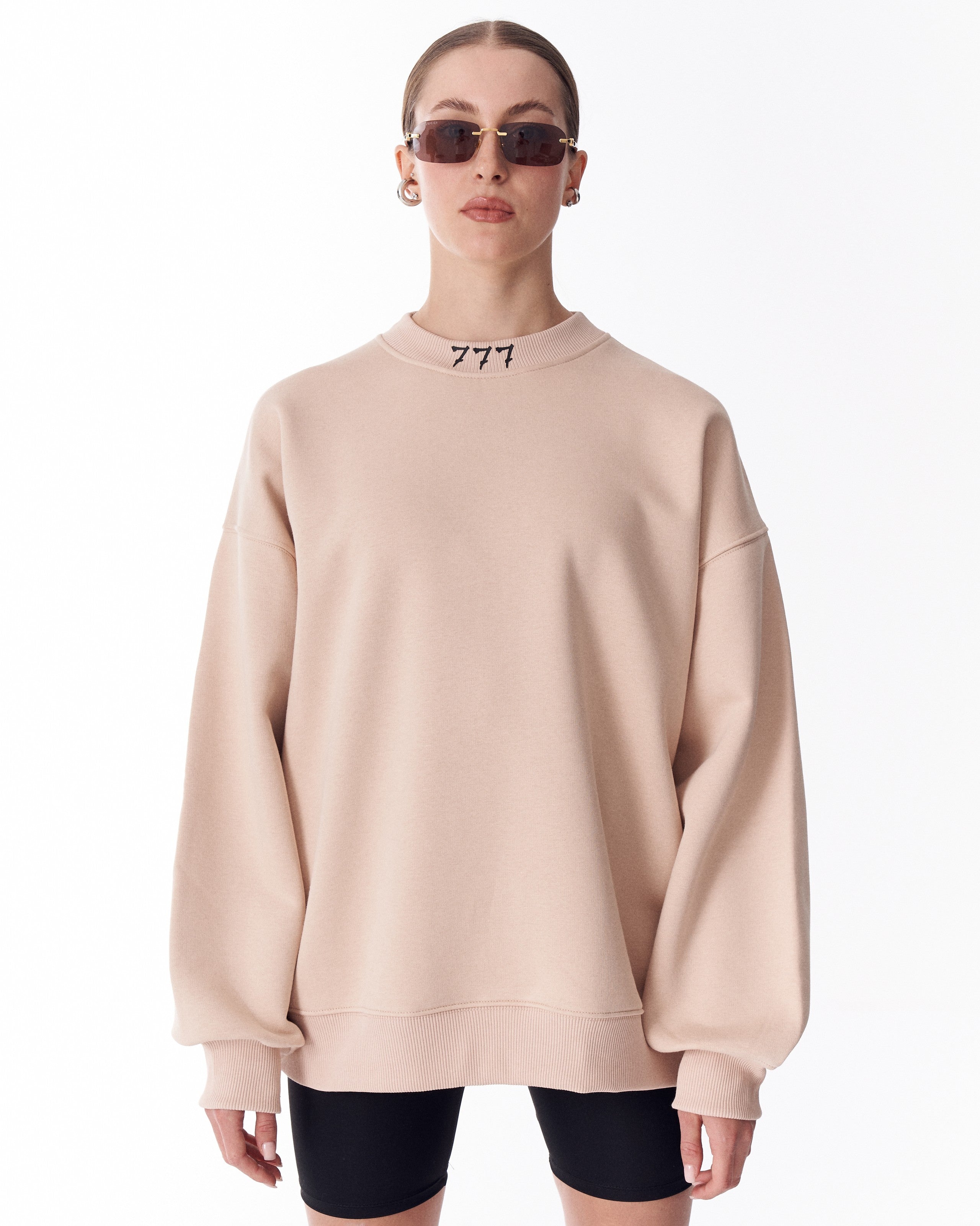 '777' Damen Oversized Designer-Sweatshirt in Beige | MV