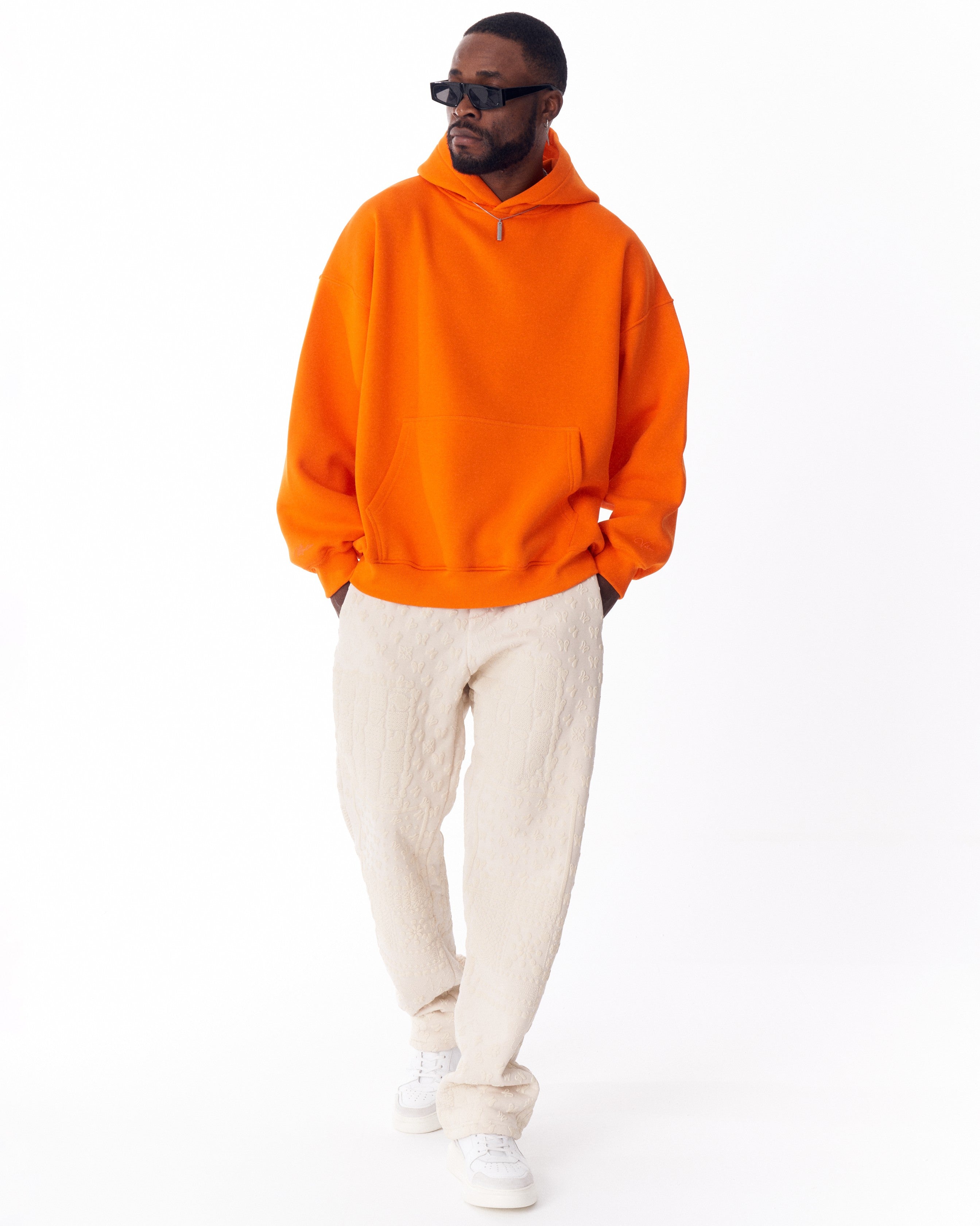 Hoodie Oversize Naranja Minimalista con Estampado en las Mangas