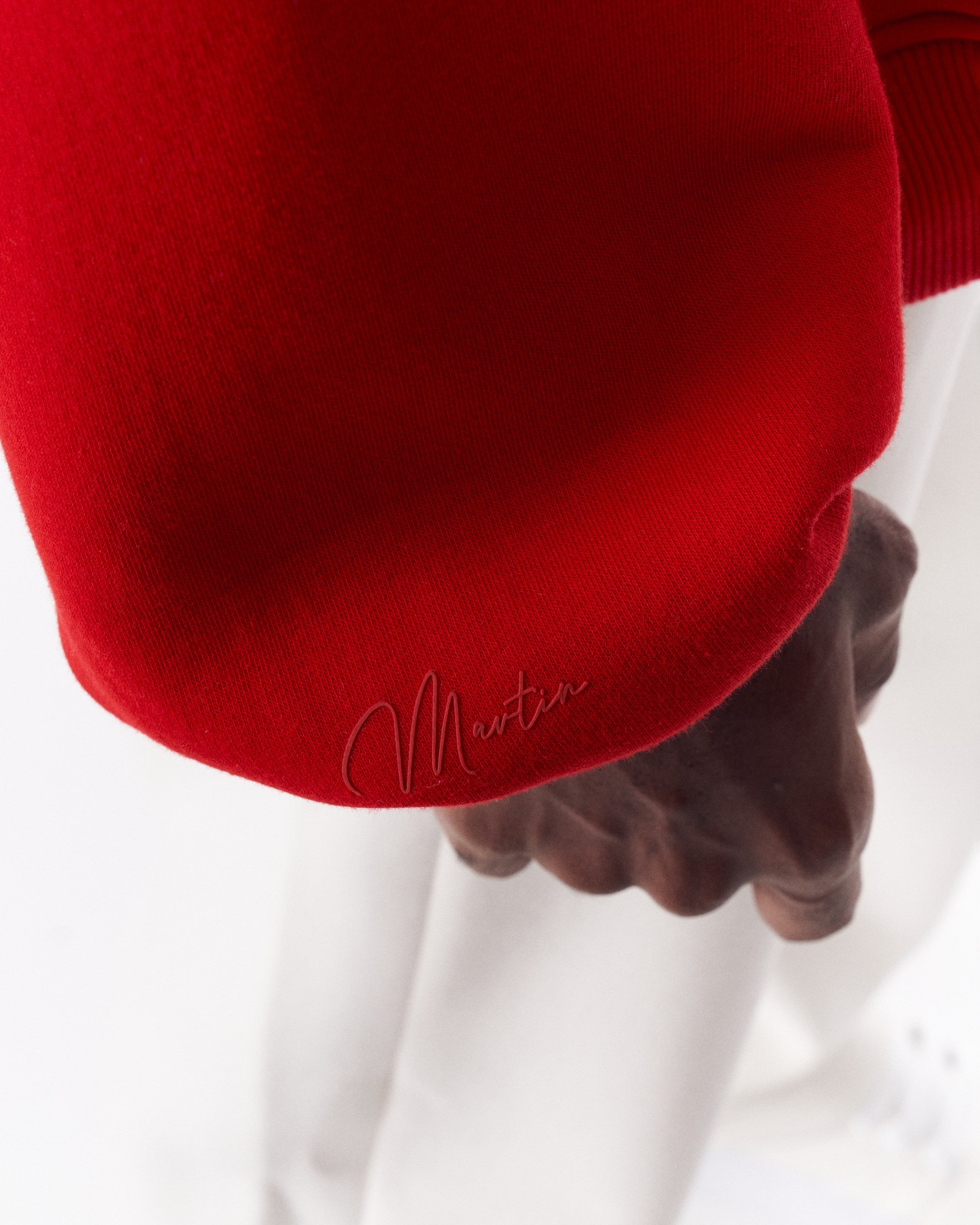 Moletom Oversized Vermelho Minimalista com Estampa nas Mangas